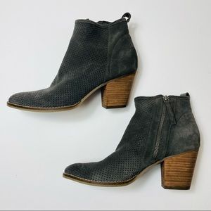 Dolce Vita Gray Suede Jozie Ankle Bootie EUC